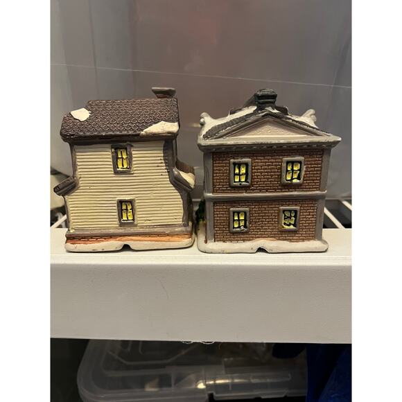 Greenbrier INT'L Christmas Houses/Buildings NO LIGHTS BLDGS ONLY Set Of Ten (10) - Picture 6 of 13